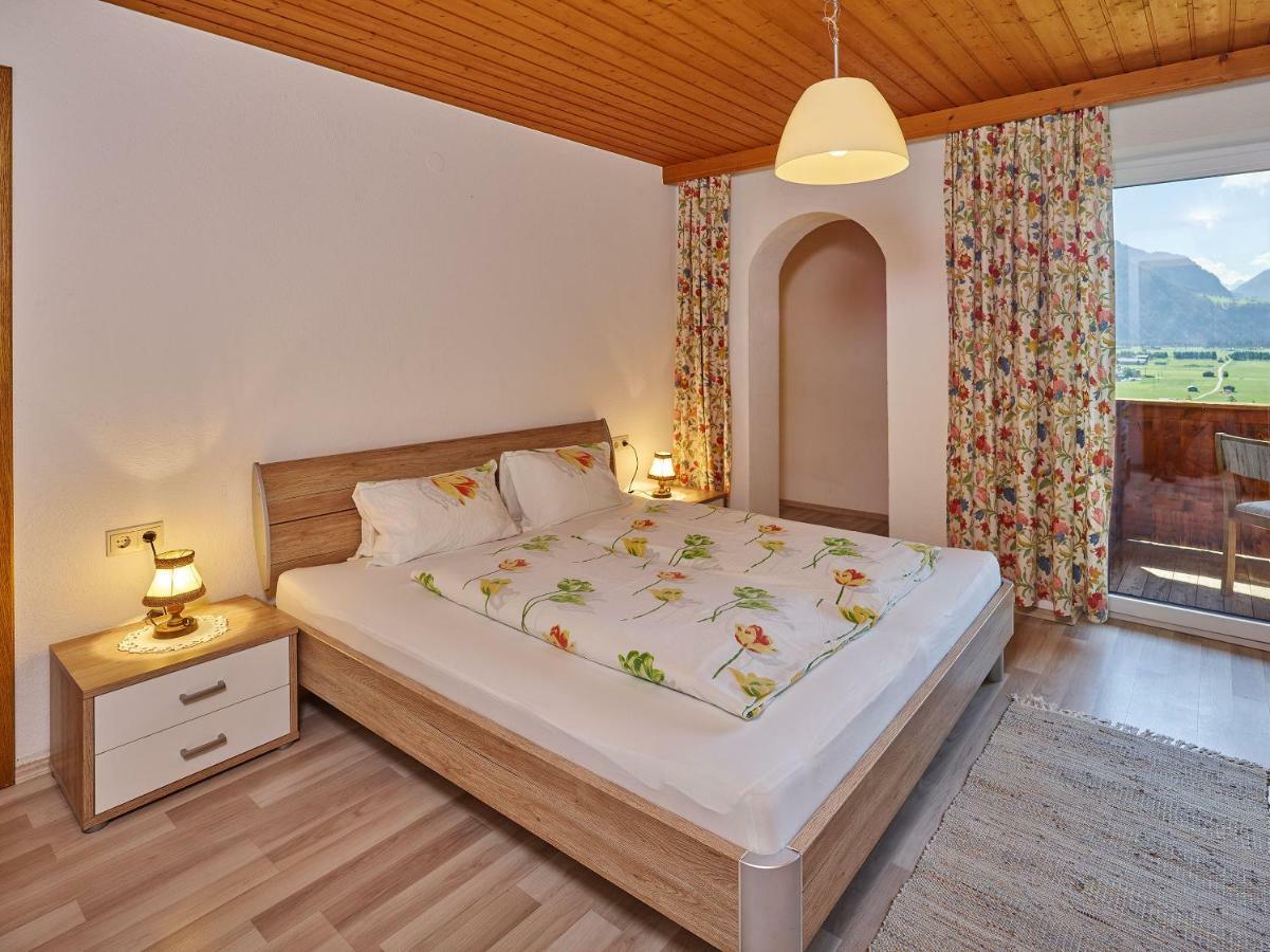 Haus Raimund Apartment Langenfeld Ngoại thất bức ảnh