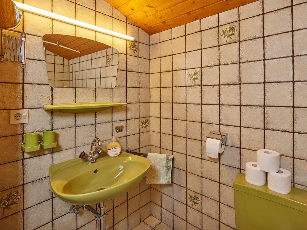 Haus Raimund Apartment Langenfeld Ngoại thất bức ảnh
